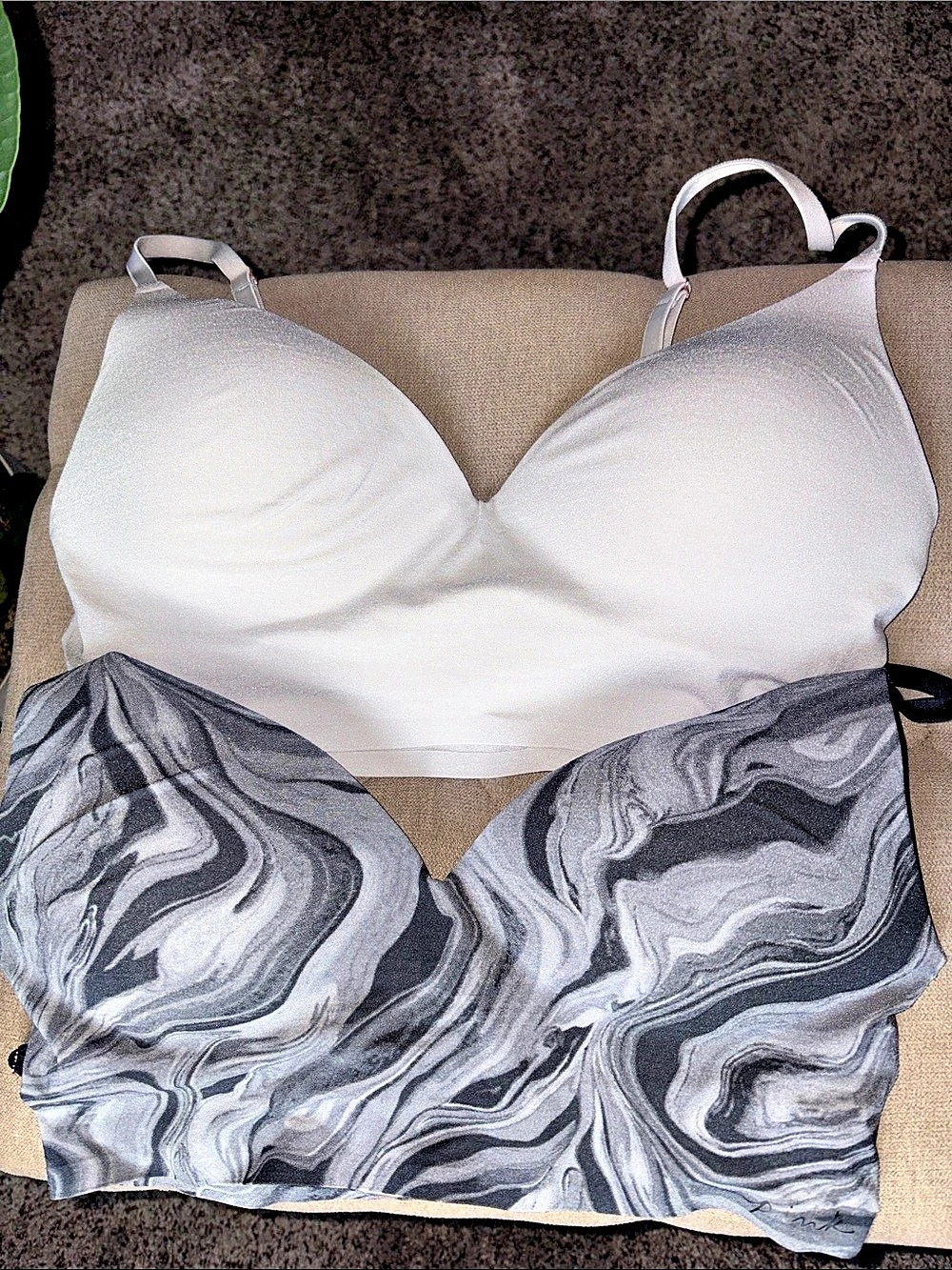 PINK Victorias’s Secret Wireless Push-Up Bras